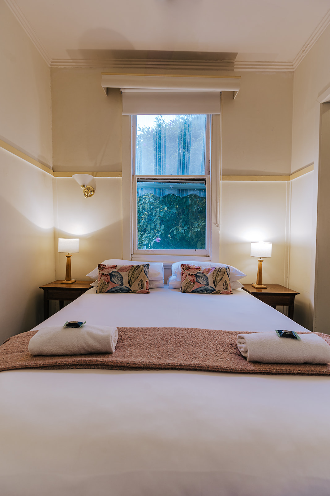 Queen Room 16